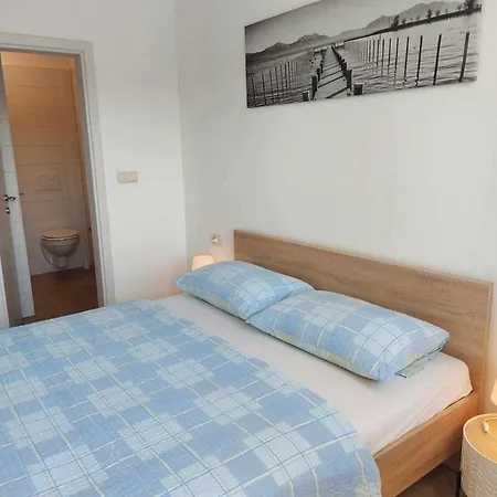 Seafront Complex In Rab Guest house